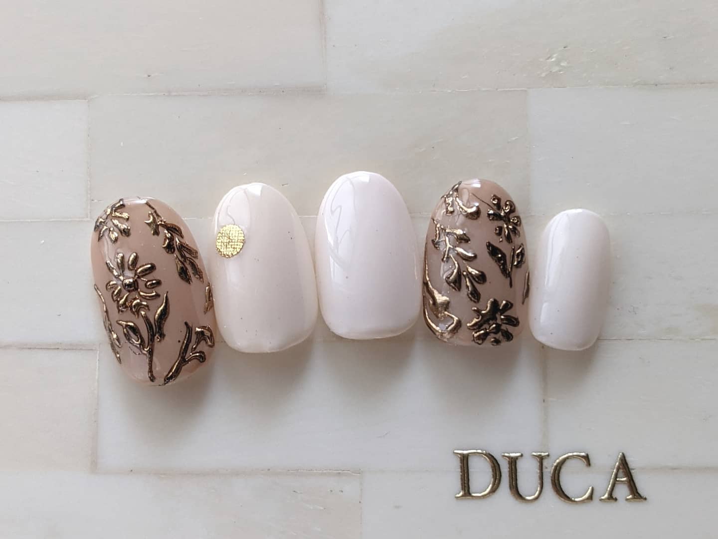 Merry Christmas#duca #nail #nails #naildesign #gelnails #nailsalon #wax #waxingsalon #threading #ネイル #ネイルサロン #ジェルネイル #ネイルデザイン #ネイルアート #ワンカラーネイル #大人ネイル #ミラーネイル #ボタニカルネイル #ワックス #脱毛 #糸脱毛 #ハーブピーリング #志木ネイルサロン #新座ネイルサロン #志木 #新座