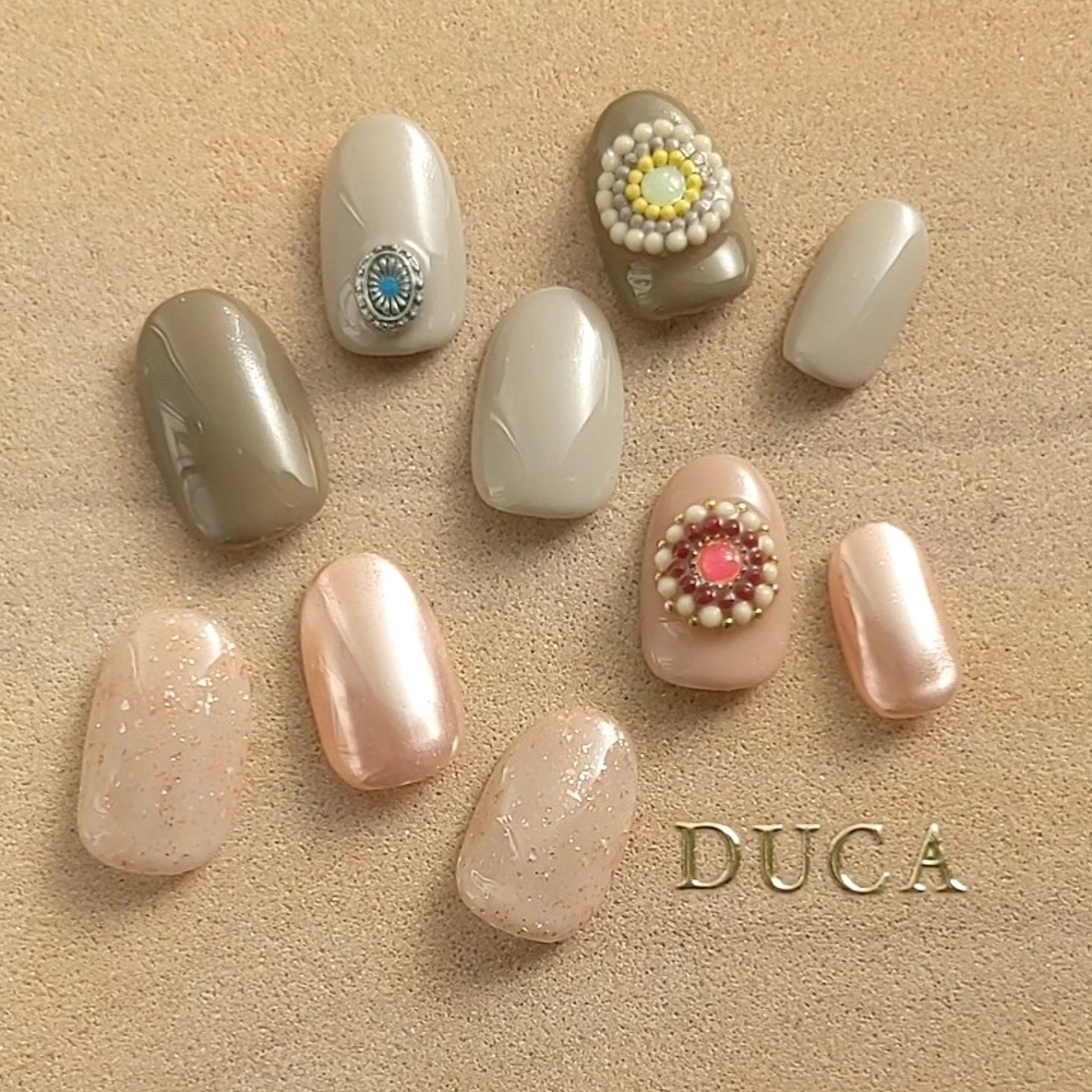 …..東武東上線 志木駅南口から徒歩5分、ネイル&ブラジリアンワックス「Duca」ワックス脱毛·糸脱毛やハーブピーリング、眉毛ハリウッドブロウリフトもメニューにあります。