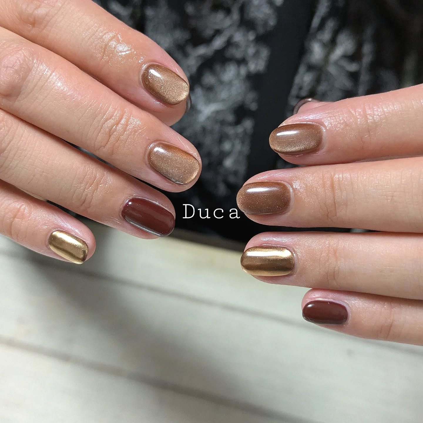 秋カラー素敵。.....東武東上線 志木駅南口から徒歩5分、ネイル&ブラジリアンワックス「Duca」ワックス脱毛·糸脱毛やハーブピーリング、眉毛ハリウッドブロウリフトもメニューにあります。ネイル以外にもお肌やあちこちの毛のご相談も承ります女性専用サロンです。#duca #nail #nails #naildesign #gelnails #wax #threading #hbl #ネイル #ジェルネイル #ネイルデザイン #ネイルアート #ワンカラーネイル #秋ネイル #大人ネイル #脱毛 #ワックス脱毛 #糸脱毛 #ハーブピーリング #ハリウッドブロウリフト #ネイルサロン #脱毛サロン #眉スタイリング #志木ネイル #新座ネイル #志木脱毛 #新座脱毛 #志木 #新座